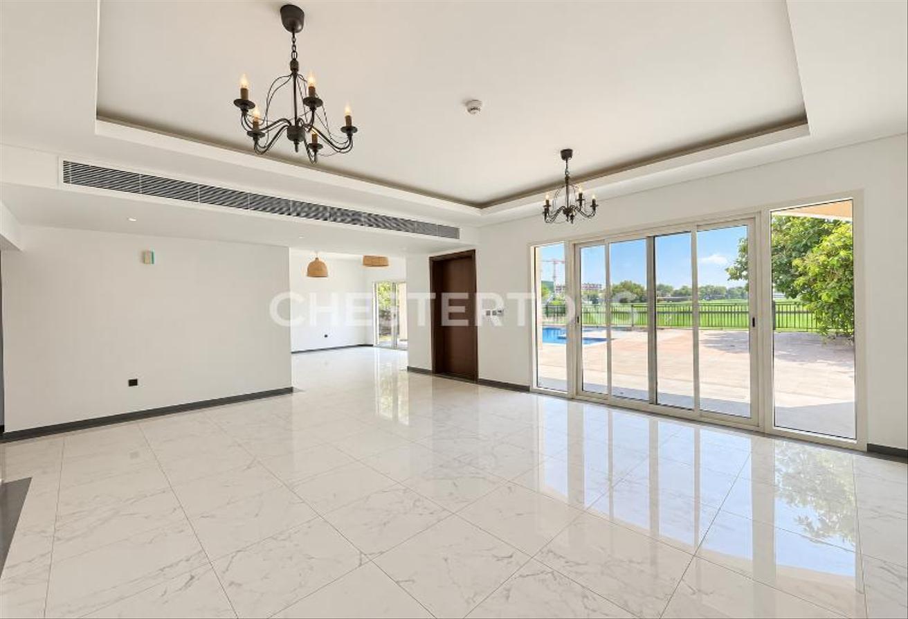 Luxurious Villa | Private Pool | Polo Field View photo 5