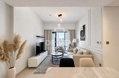 Apartment - 1 Bedroom - 2 Bathrooms for sale in Burj Royale - Downtown Dubai - Dubai