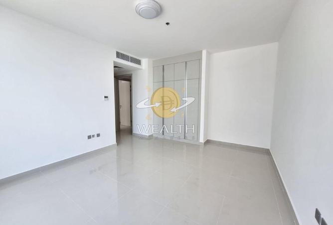 111855788 - Property Image 2