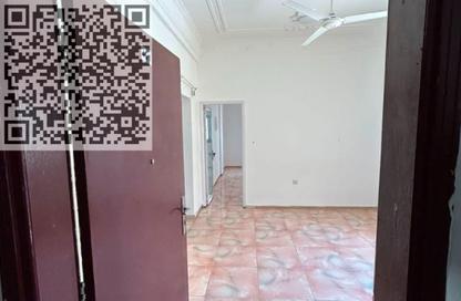Apartment - 2 Bedrooms - 1 Bathroom for rent in Al Shaali Tower - Al Rumaila - Ajman