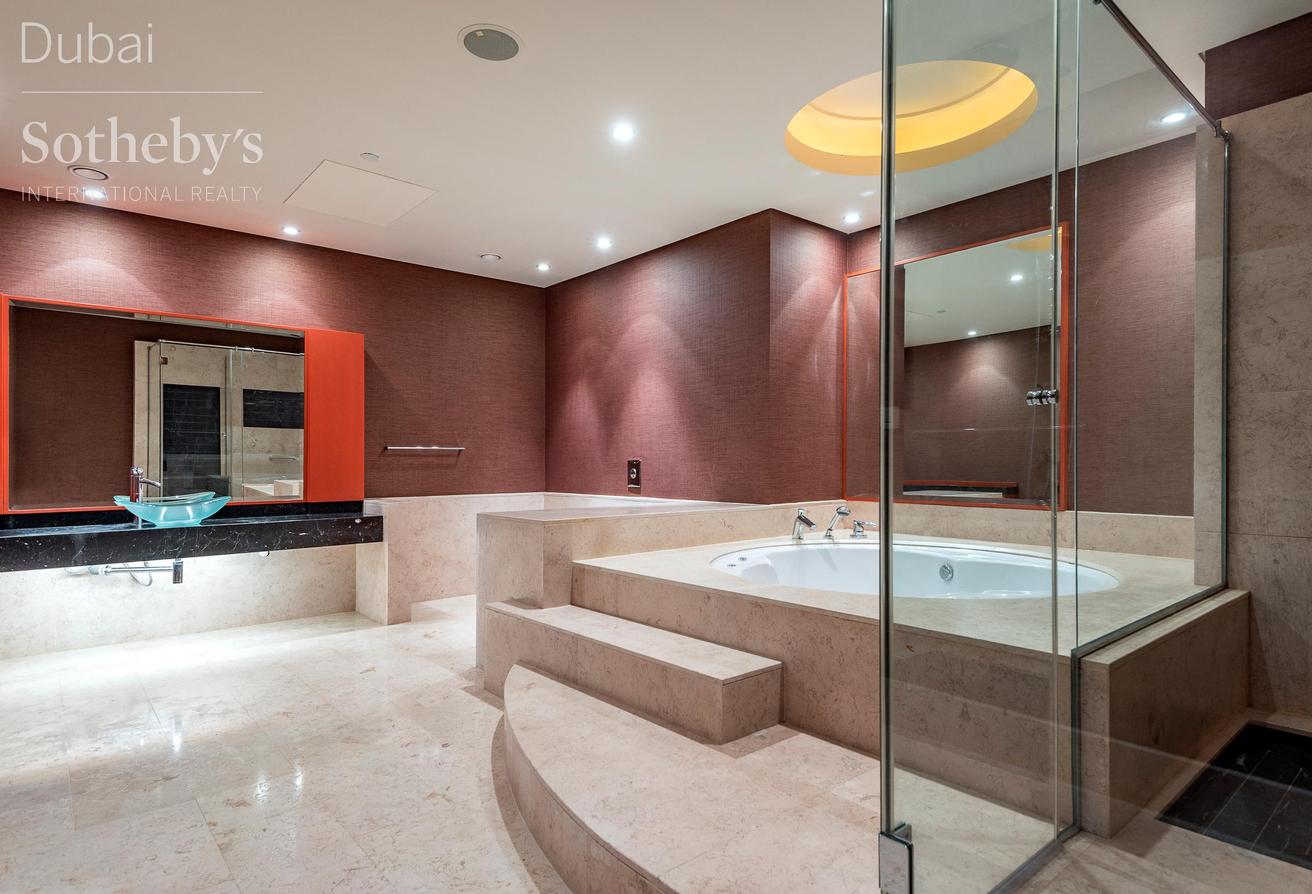 Stunning Le Reve Penthouse with Sea Views photo 9