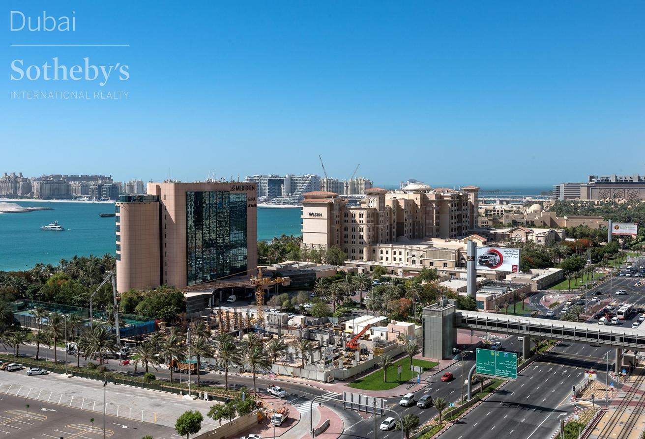 Stunning Le Reve Penthouse with Sea Views photo 12