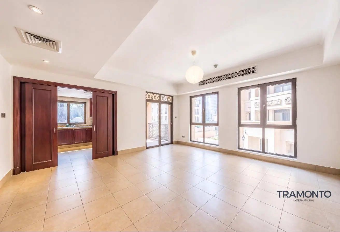 165042351 - Property Main Image