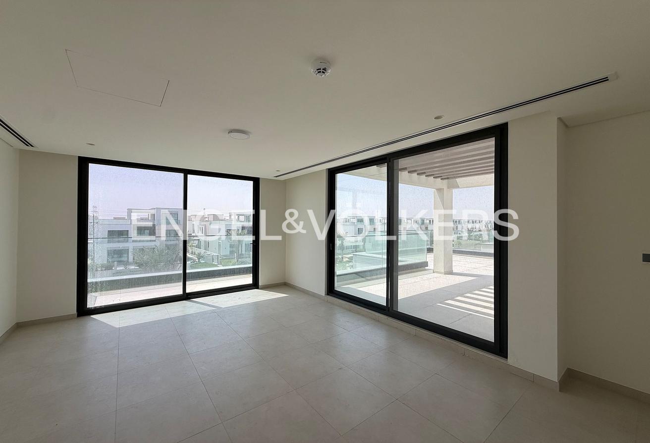 Standalone | Park View | Spacious photo 6