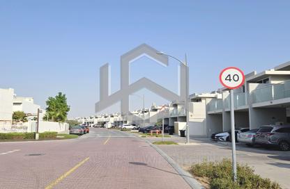 تاون هاوس - 3 - 3 للايجار في البيزيا - داماك هيلز 2 - دبي