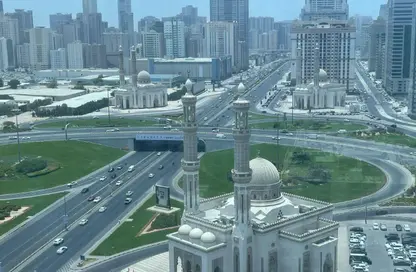 شقة - 2 غرف نوم - 2 حمامات للايجار في المجاز 2 - المجاز - الشارقة