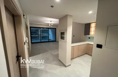 شقة - غرفة نوم - 2 حمامات للايجار في آرك ريزيدنس - مجمع دبي ريزيدنس - دبي لاند - دبي