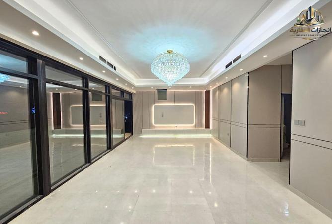 74234323 - Property Image 3