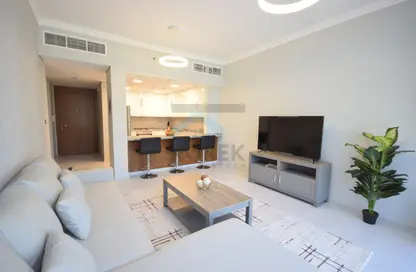 Apartment - 1 Bedroom - 2 Bathrooms for rent in Regent Court - District 14 - Jumeirah Village Circle - Dubai
