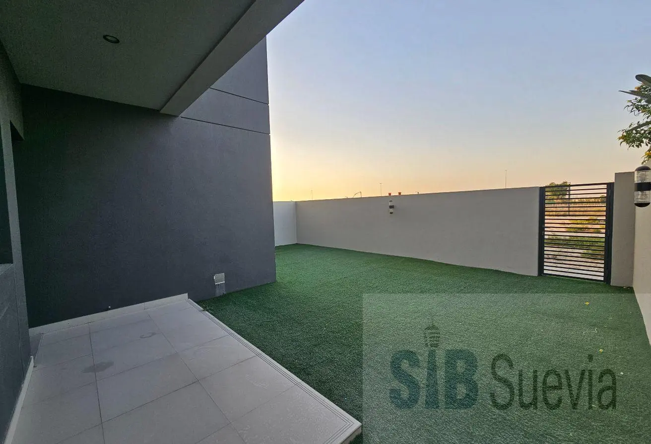 156939871 - Property Main Image