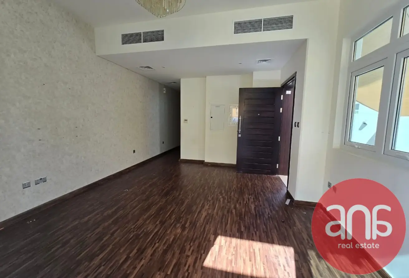 160104040 - Property Main Image