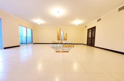 Apartment - 3 - 4 for rent in Baynuna Tower 2 - Corniche Road - Abu Dhabi