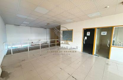 Warehouse - Studio - 2 for rent in Industrial Area 18 - Sharjah Industrial Area - Sharjah