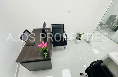 Office Space - 1 Bedroom - 1 Bathroom for rent in Reem Residency - Al Karama - Dubai