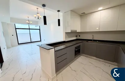 فيلا - 4 غرف نوم - 4 حمامات للايجار في المنطقة 11 - مدينة الشيخ محمد بن راشد - دبي