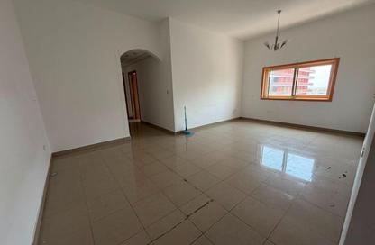 Apartment - 2 Bedrooms - 3 Bathrooms for rent in Khan Saheb Building 1 - Dubai Silicon Oasis - Dubai