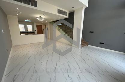 Villa - 2 Bedrooms - 3 Bathrooms for rent in Rukan 3 - Rukan - Dubai