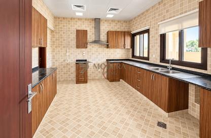 Villa - 4 - 5 for rent in Village 33 - Al Barsha 1 - Al Barsha - Dubai