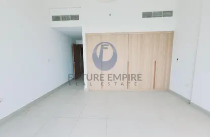 شقة - 2 غرف نوم - 3 حمامات للايجار في ميدان النصر - عود ميثاء - بر دبي - دبي