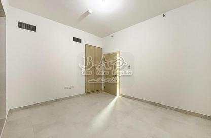 Apartment - 3 Bedrooms - 4 Bathrooms for rent in Hamdan Street - Abu Dhabi