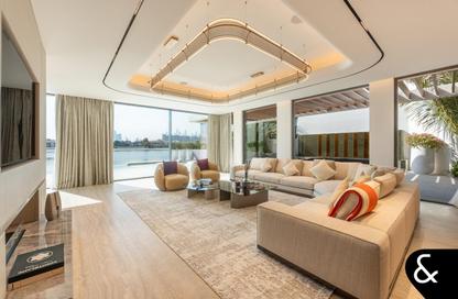Villa - 6 Bedrooms - 7 Bathrooms for sale in Garden Homes Frond D - Garden Homes - Palm Jumeirah - Dubai