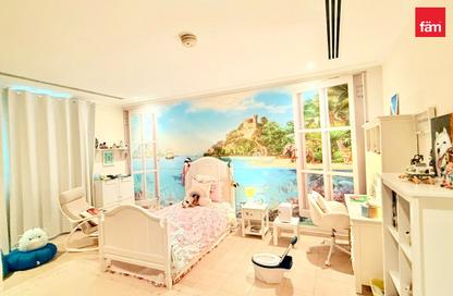 Villa - 4 - 5 for rent in District 4 - Jumeirah Park - Dubai