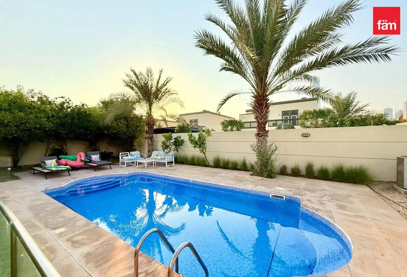 155077383 - Property Main Image