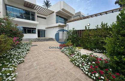 Villa - 4 Bedrooms - 6 Bathrooms for rent in Al Khalidiya - Abu Dhabi