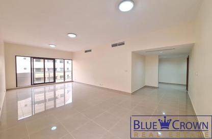 Apartment - 4 Bedrooms - 4 Bathrooms for rent in Golden Sands 9 - Al Mankhool - Bur Dubai - Dubai