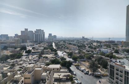 شقة - 2 غرف نوم - 3 حمامات للايجار في مساكن كورنيش عجمان - طريق كورنيش عجمان - عجمان شقة - 2 غرف نوم - 3 حمامات للايجار في مساكن كورنيش عجمان - طريق كورنيش عجمان - عجمان