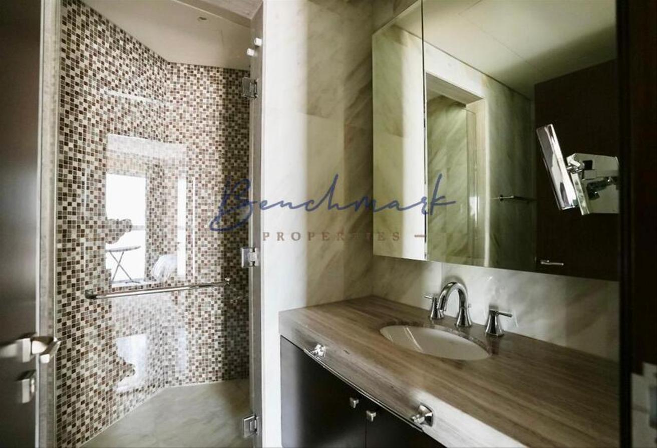 High Floor | Luxury | Burj Khalifa View photo 26