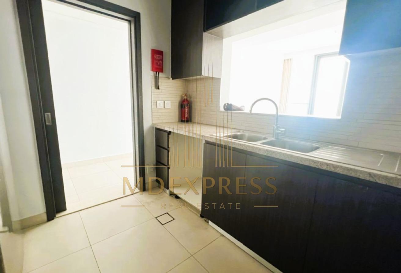 3BHK+Maids| High floor |Burj Khalifa View |Vacant photo 9