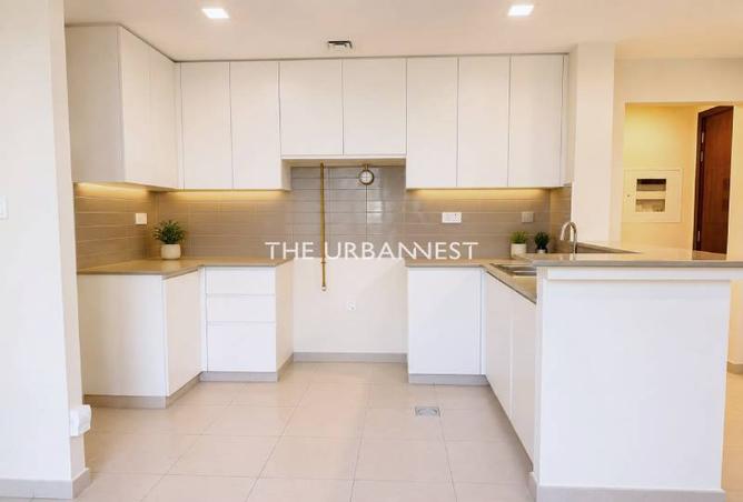Well-Maintained | 3BR + Maid | Unfurnished |Type 2 photo 3