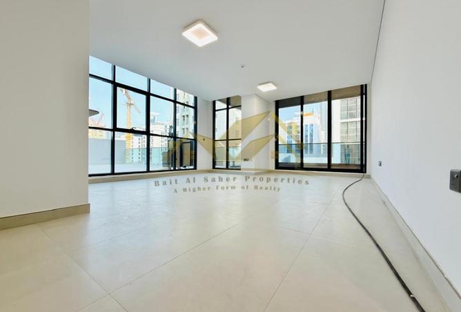 71122306 - Property Image 2