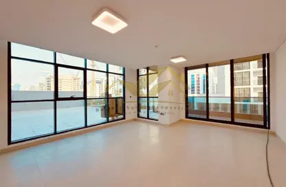 شقة - 2 غرف نوم - 3 حمامات للايجار في جميرا جاردن سيتي - السطوة - دبي