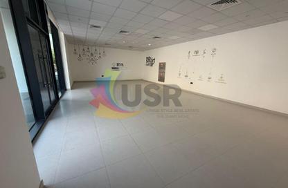 Shop - Studio for rent in Health care City - Dubai Healthcare City - Bur Dubai - Dubai