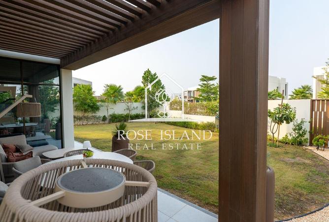 4-bed villa in Nad Al Dhabi · Mangrove view — photo 3
