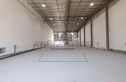 مستودع - استوديو - 1 حمام للايجار في أم درع - أم القيوين