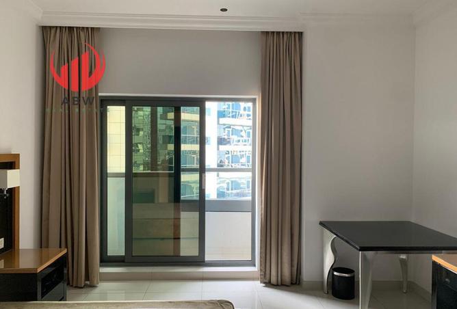 Furnished Gem | Hot Offer | Prime Location photo 2
