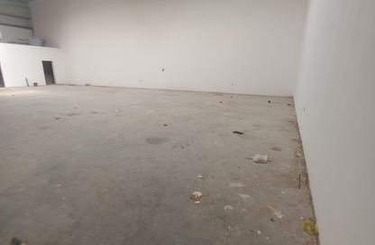 Warehouse - Studio - 1 for rent in Umm Al Thuoob - Umm Al Quwain