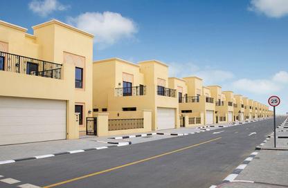 Villa - 4 Bedrooms - 6 Bathrooms for sale in Nad Al Sheba 3 - Nad Al Sheba - Dubai