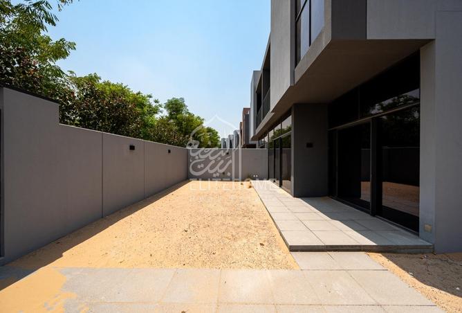 102839237 - Property Image 2
