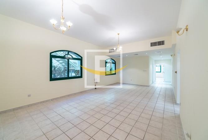 122930367 - Property Image 3