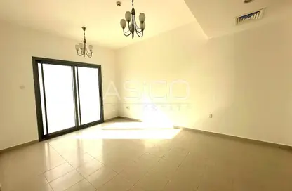 Apartment - 2 Bedrooms - 2 Bathrooms for rent in Manazil Al Mankhool 01 - Mankhool - Bur Dubai - Dubai