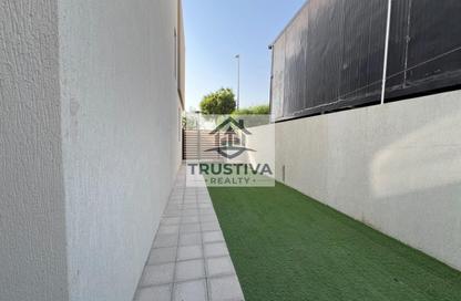 Townhouse - 3 - 4 for rent in Nasma Residence - Al Tai - Sharjah