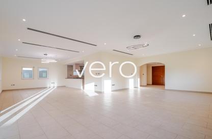 Villa - 5 - 6 for rent in District 7 - Jumeirah Park - Dubai