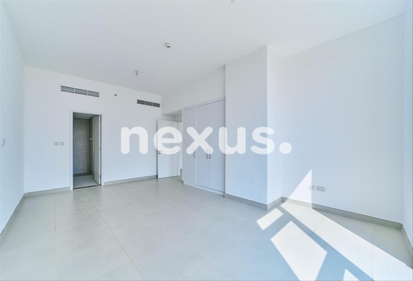 Park View | Vacant | Spacious | Lowest price photo 3