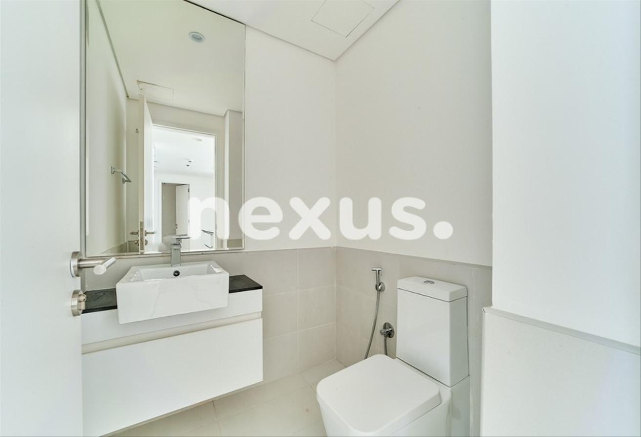 Park View | Vacant | Spacious | Lowest price photo 8