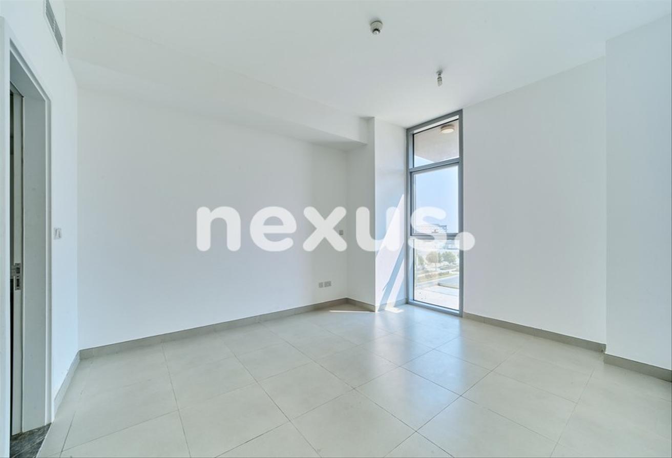 Park View | Vacant | Spacious | Lowest price photo 5