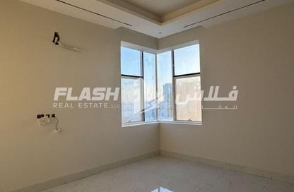 Villa - 5 - 7+ for sale in Seih Al Uraibi - Ras Al Khaimah